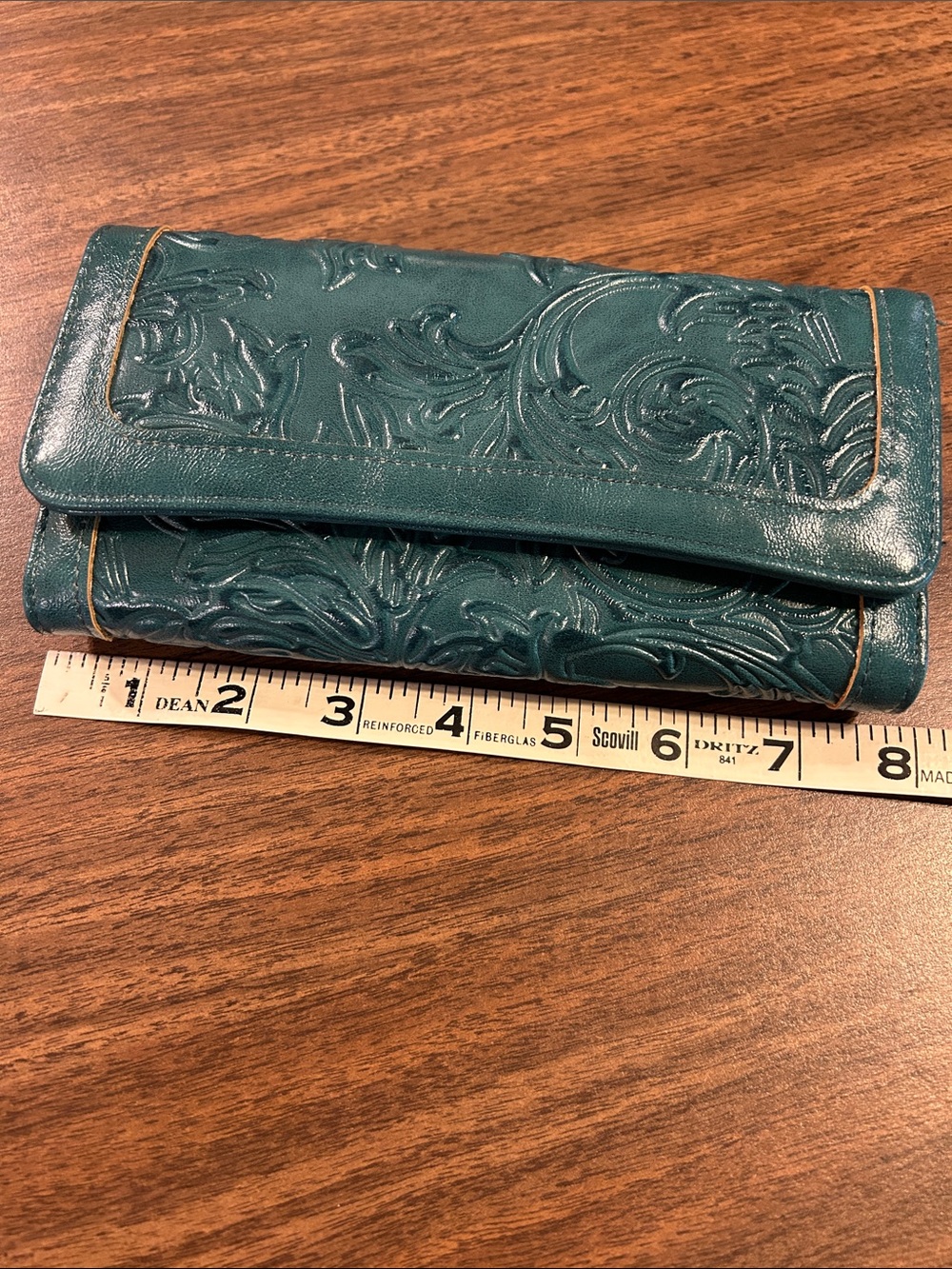 Women's Embossed Leather Card & Key Holder in Teal